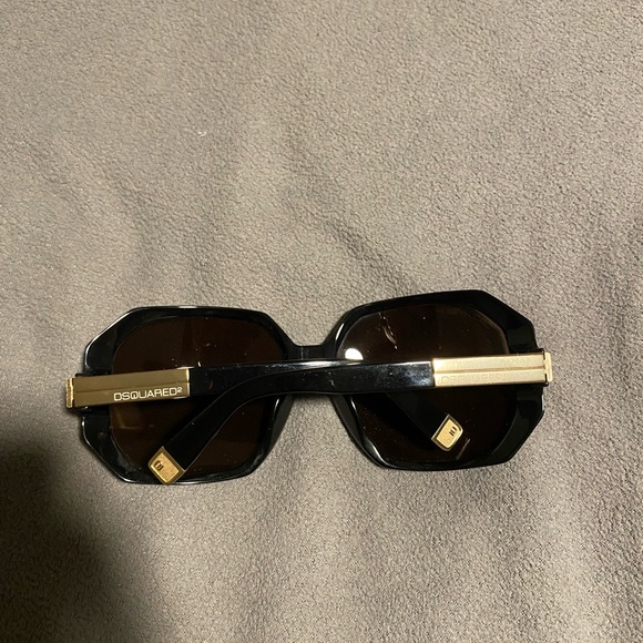DSQUARED black and gold sunglasses main image 4
